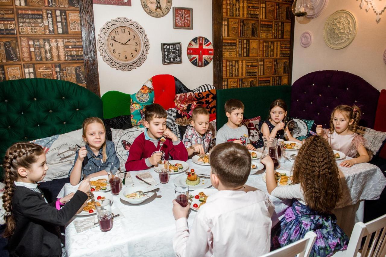 Veselyj Zajets Hotel Pirnove Buitenkant foto